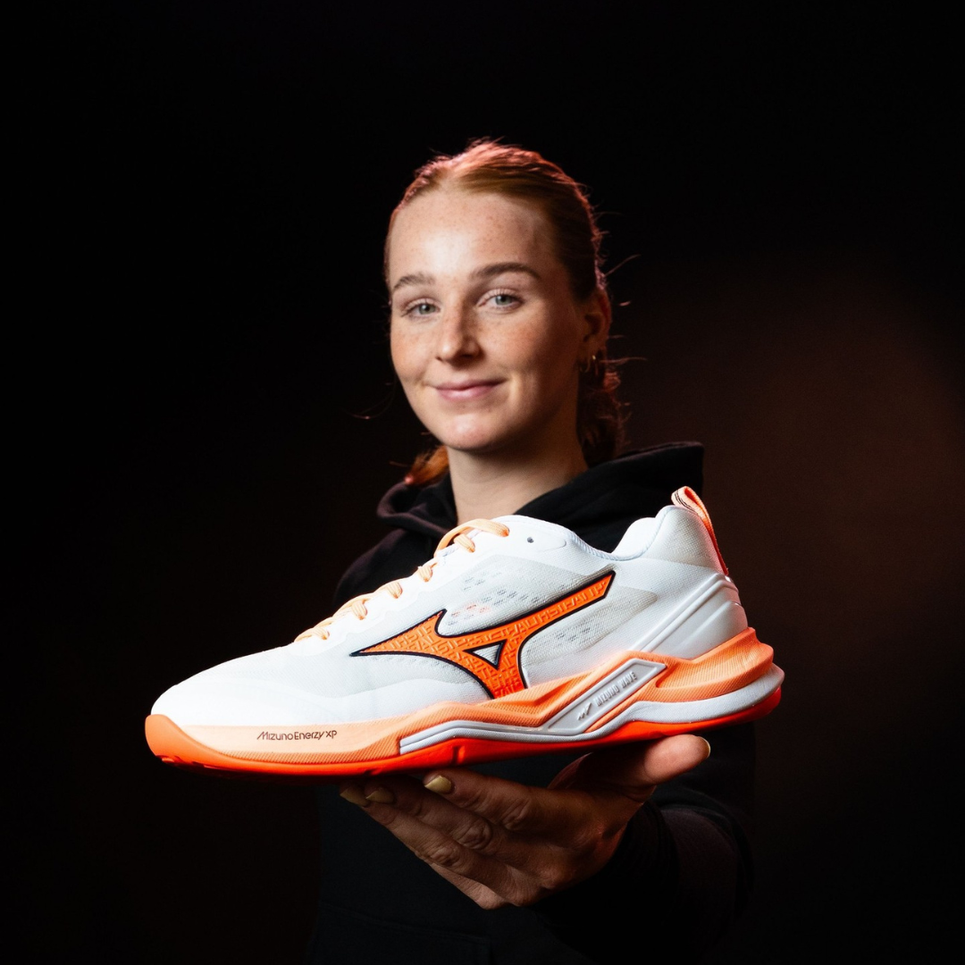 Mizuno × Dione Housheer