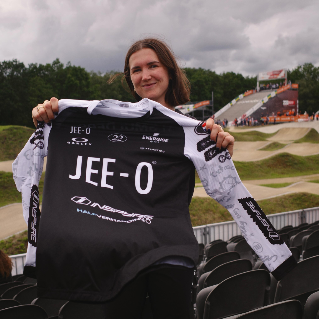 Merel Smulders x JEE-O