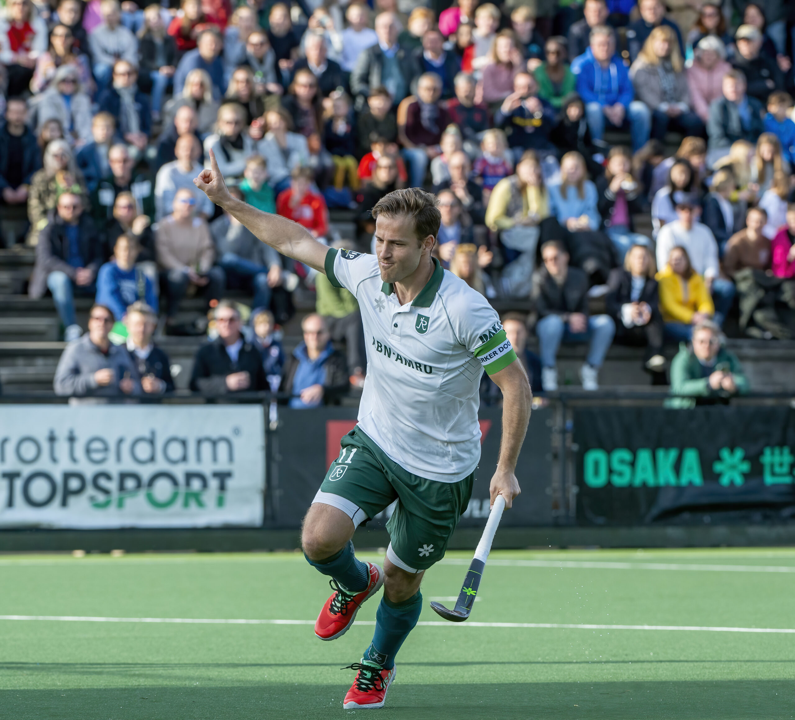 Osaka Hockey × Jeroen Hertzberger campagnebeeld